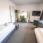 Liegeplatz - Vollausgestattete - Zentrumsnah