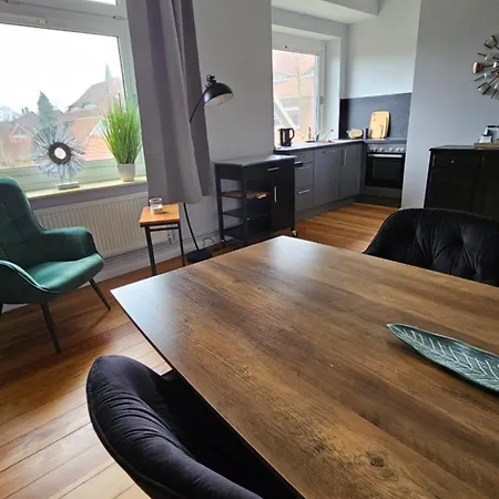 Liegeplatz - Vollausgestattete - Zentrumsnah Brunsbuttel